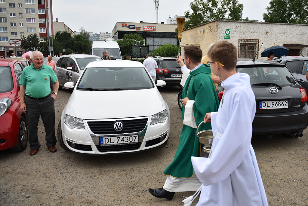 Święcenie samochodów w przeddzień Świętego Krzysztofa