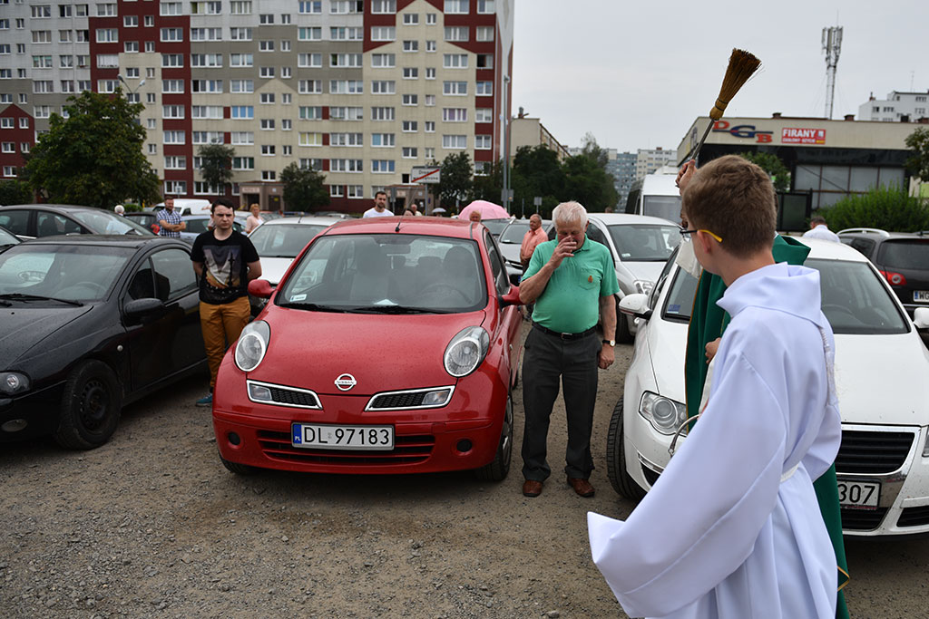Święcenie samochodów w przeddzień Świętego Krzysztofa