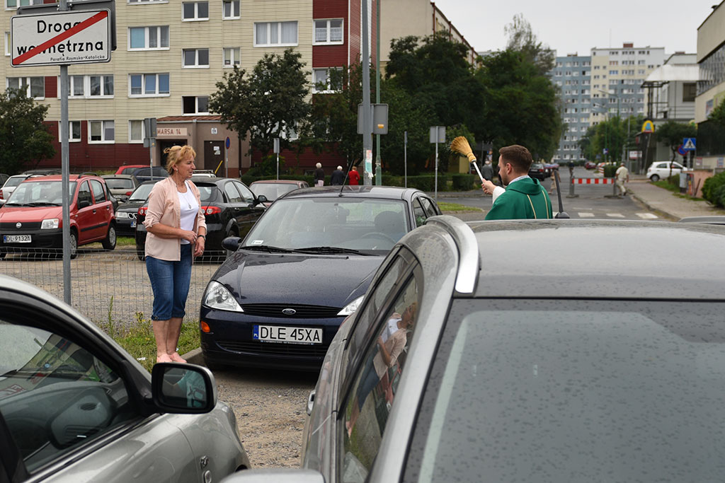 Święcenie samochodów w przeddzień Świętego Krzysztofa