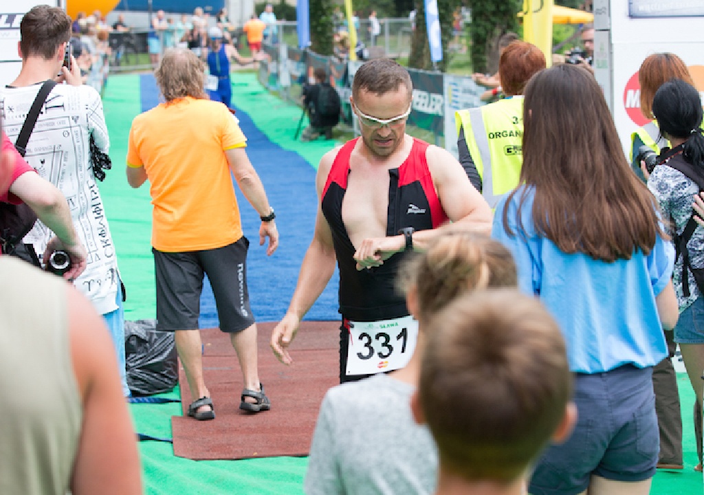 Legniccy twardziele walczyli na trasie triathlonu w Sławie