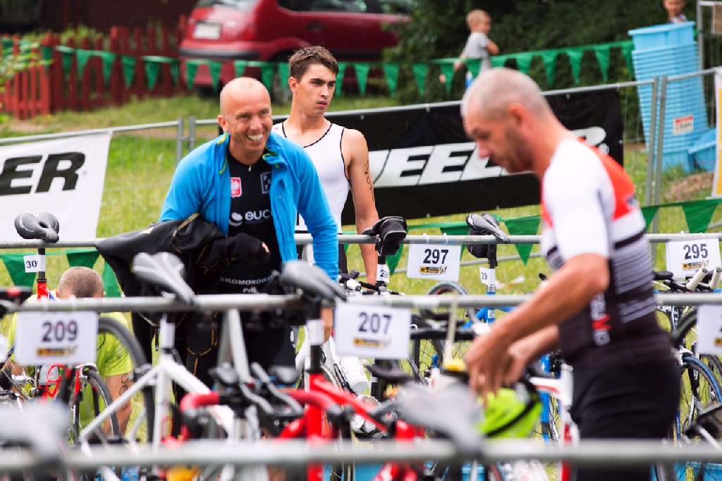Legniccy twardziele walczyli na trasie triathlonu w Sławie