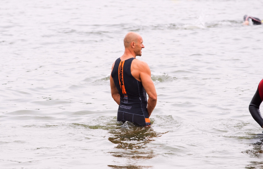 Legniccy twardziele walczyli na trasie triathlonu w Sławie