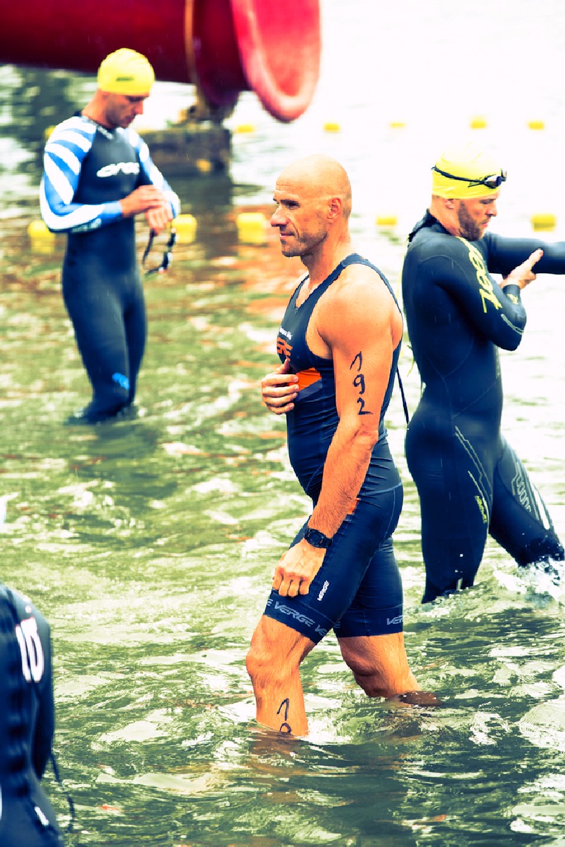 Legniccy twardziele walczyli na trasie triathlonu w Sławie
