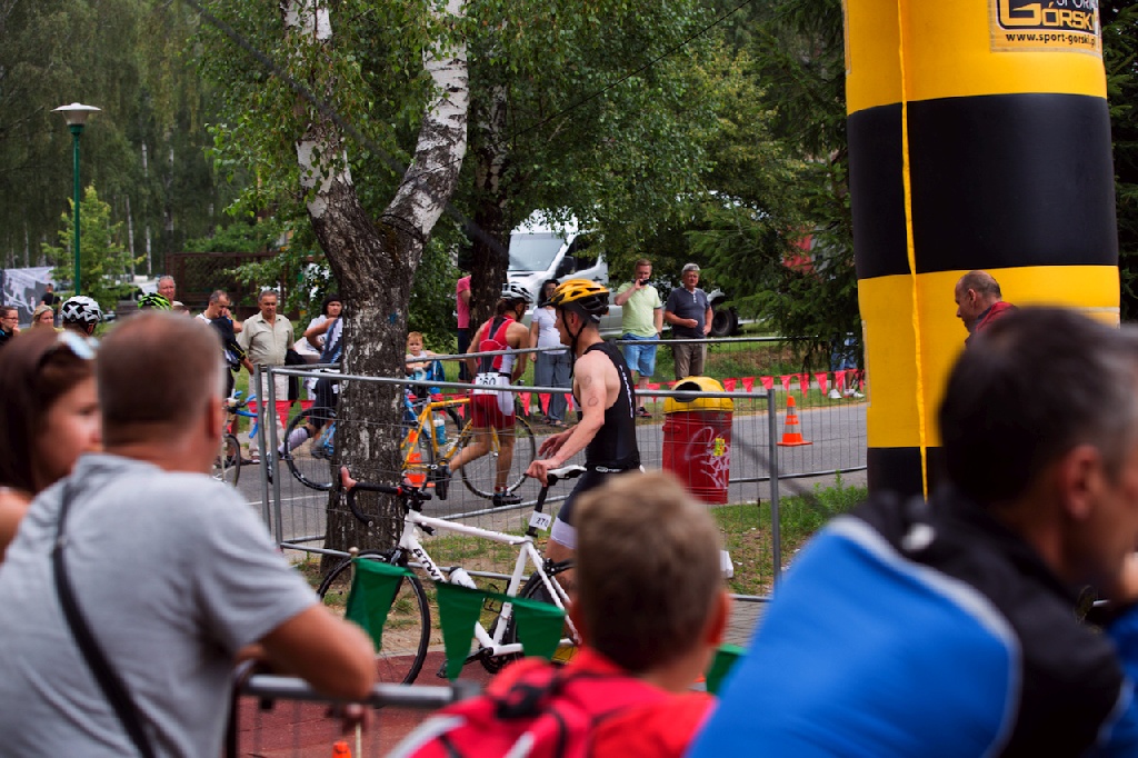 Legniccy twardziele walczyli na trasie triathlonu w Sławie