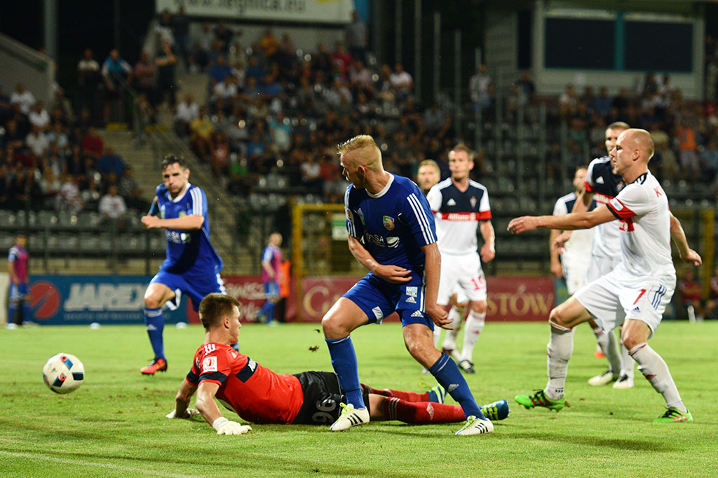 Miedź Legnica zwyciężyła w pierwszym meczu jesiennej kolejki