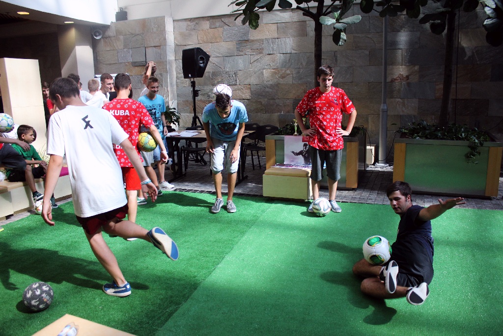 Rozdaniem pucharów zakończył FreestyleBros Cup w Galerii Piastów