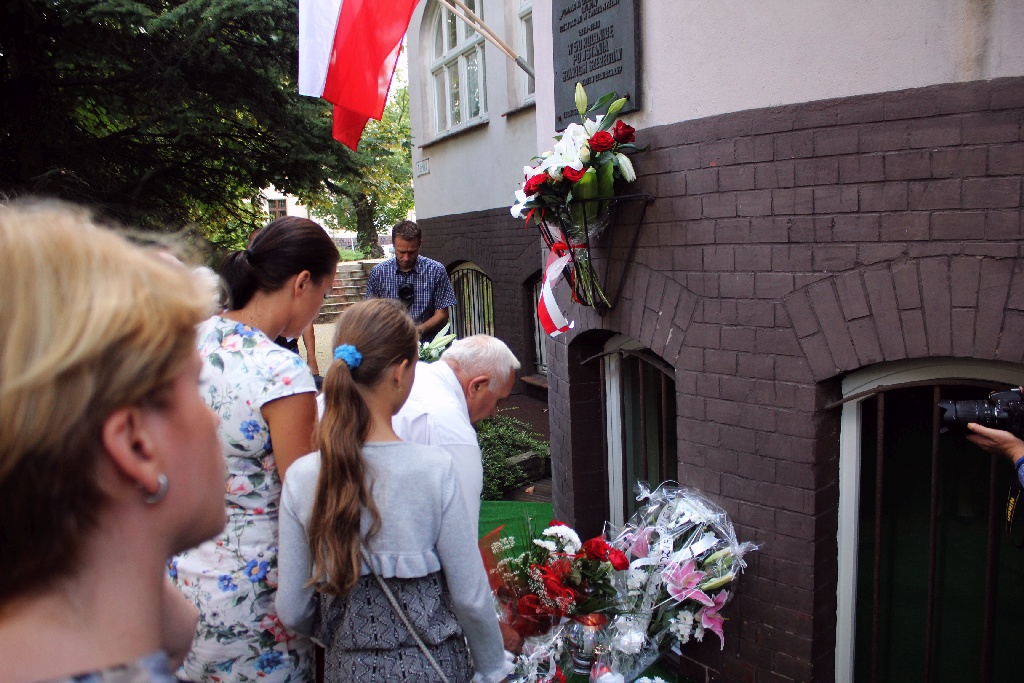 Legniczanie oddali hołd uczestnikom Powstania Warszawskiego