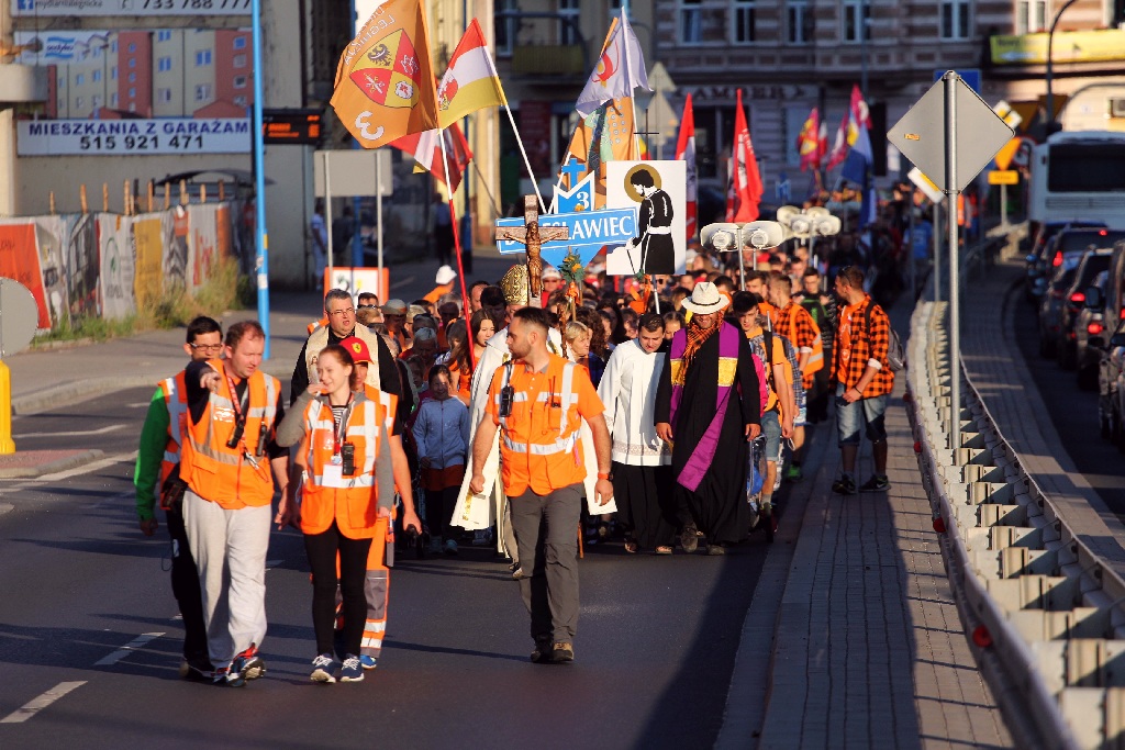 Legnicka piesza pielgrzymka wyruszyła na Jasną Górę
