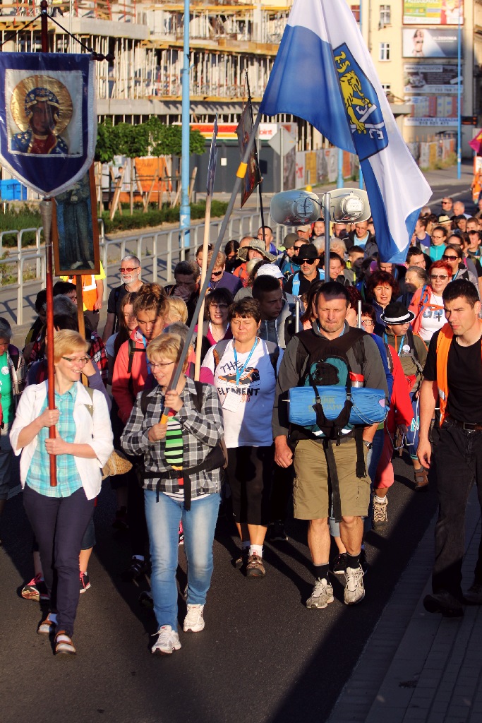 Legnicka piesza pielgrzymka wyruszyła na Jasną Górę
