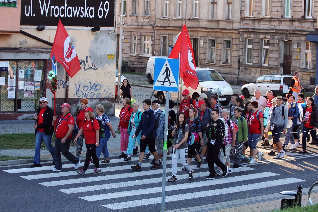Legnicka piesza pielgrzymka wyruszyła na Jasną Górę
