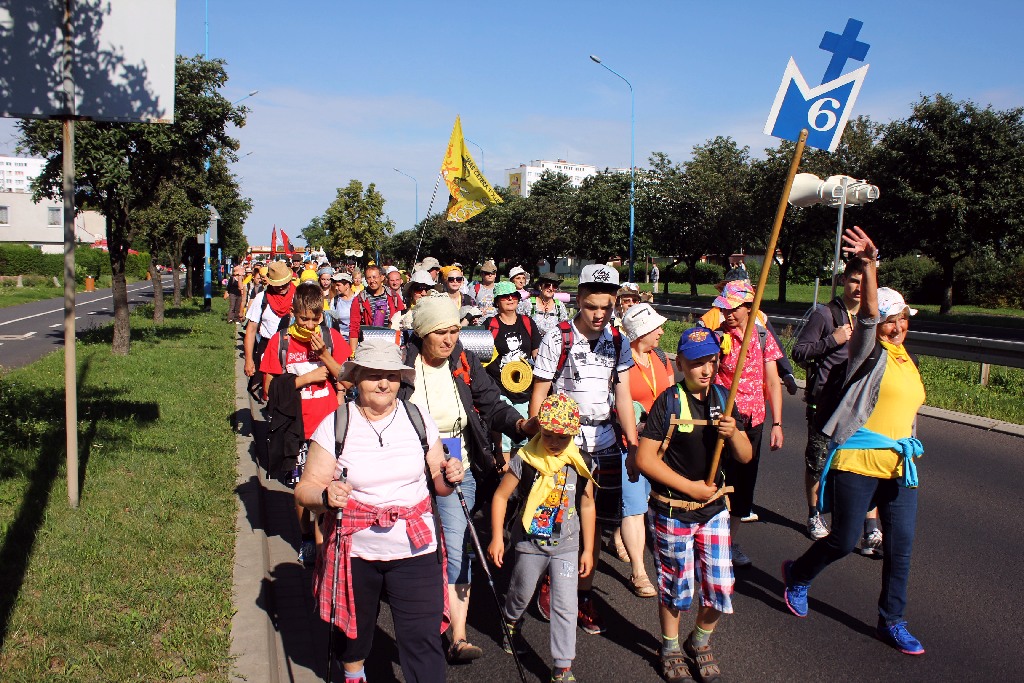 Legnicka piesza pielgrzymka wyruszyła na Jasną Górę
