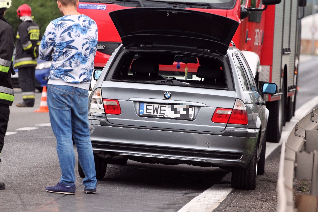 Jedna osoba został ciężko ranna wypadku przy zjeździe na A4