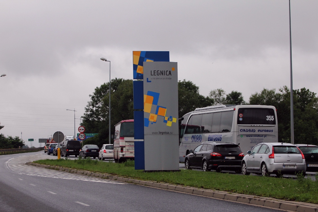 Jedna osoba został ciężko ranna wypadku przy zjeździe na A4