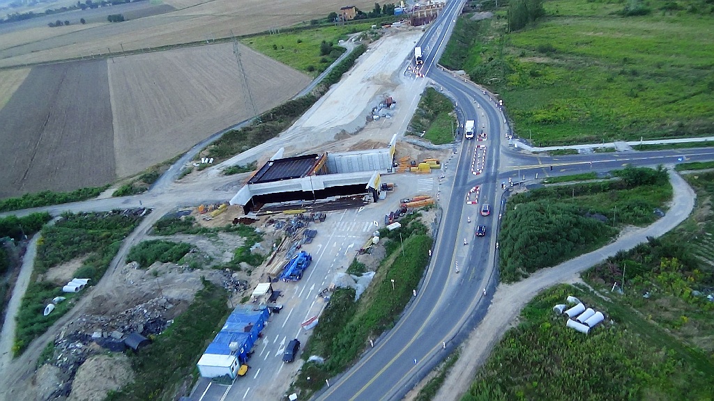 Sprawdźcie, jak idzie budowa drogi ekspresowej S3 pod Legnicą