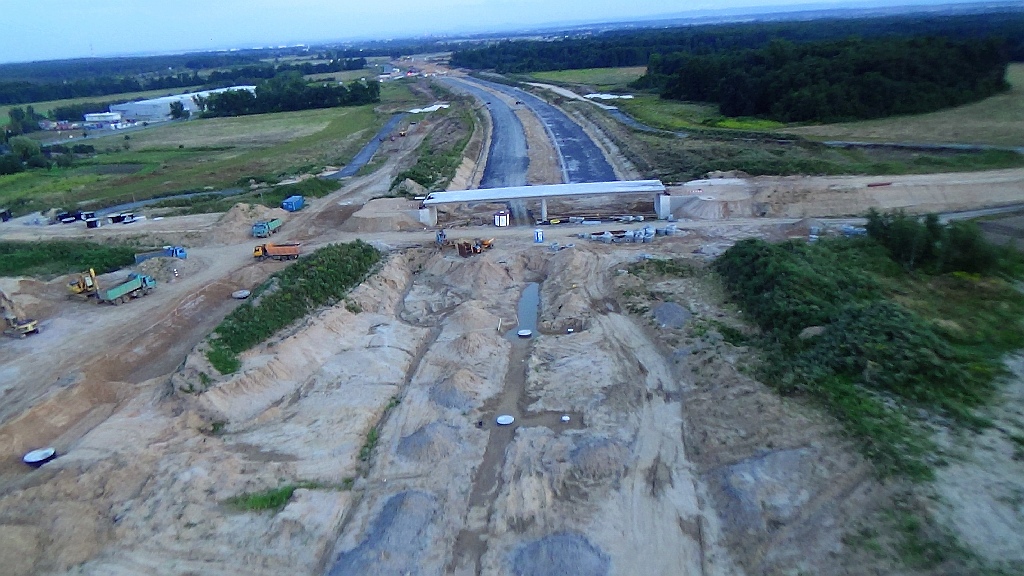 Sprawdźcie, jak idzie budowa drogi ekspresowej S3 pod Legnicą