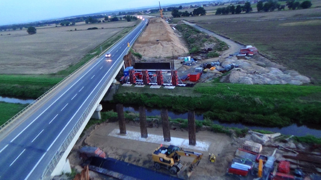 Sprawdźcie, jak idzie budowa drogi ekspresowej S3 pod Legnicą