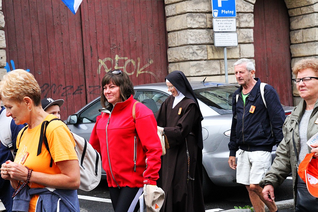 Ponad pięćdziesięciu pielgrzymów wyruszyło do Krzeszowa