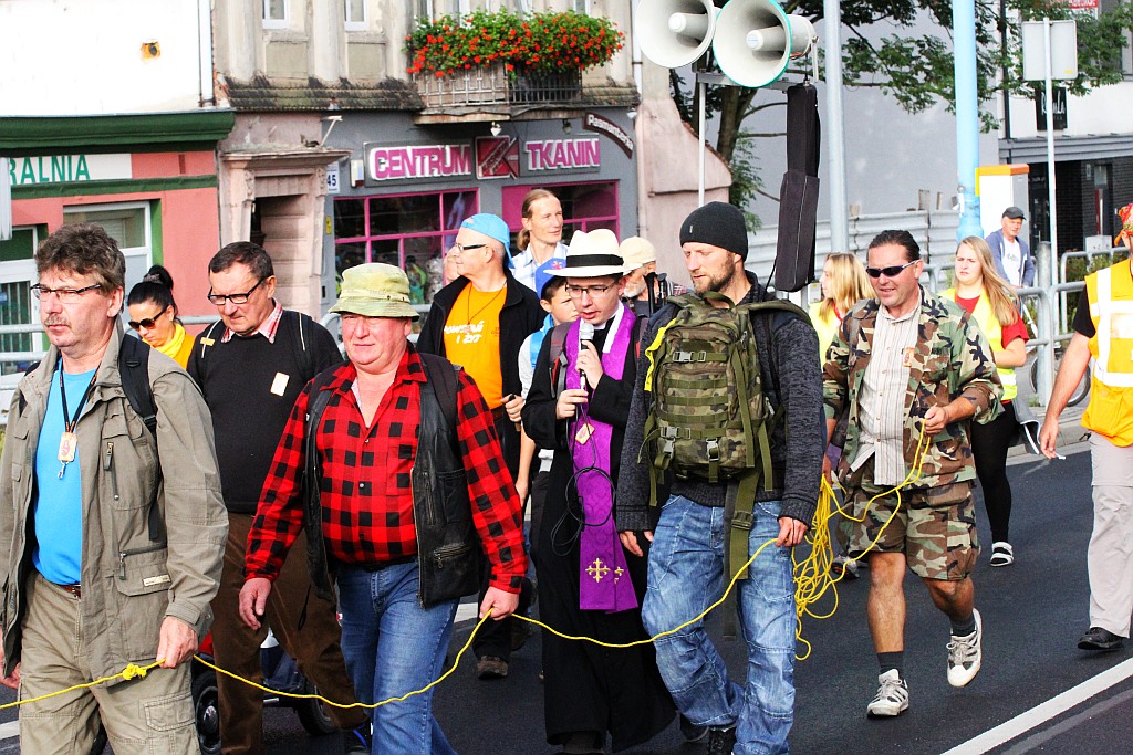 Ponad pięćdziesięciu pielgrzymów wyruszyło do Krzeszowa