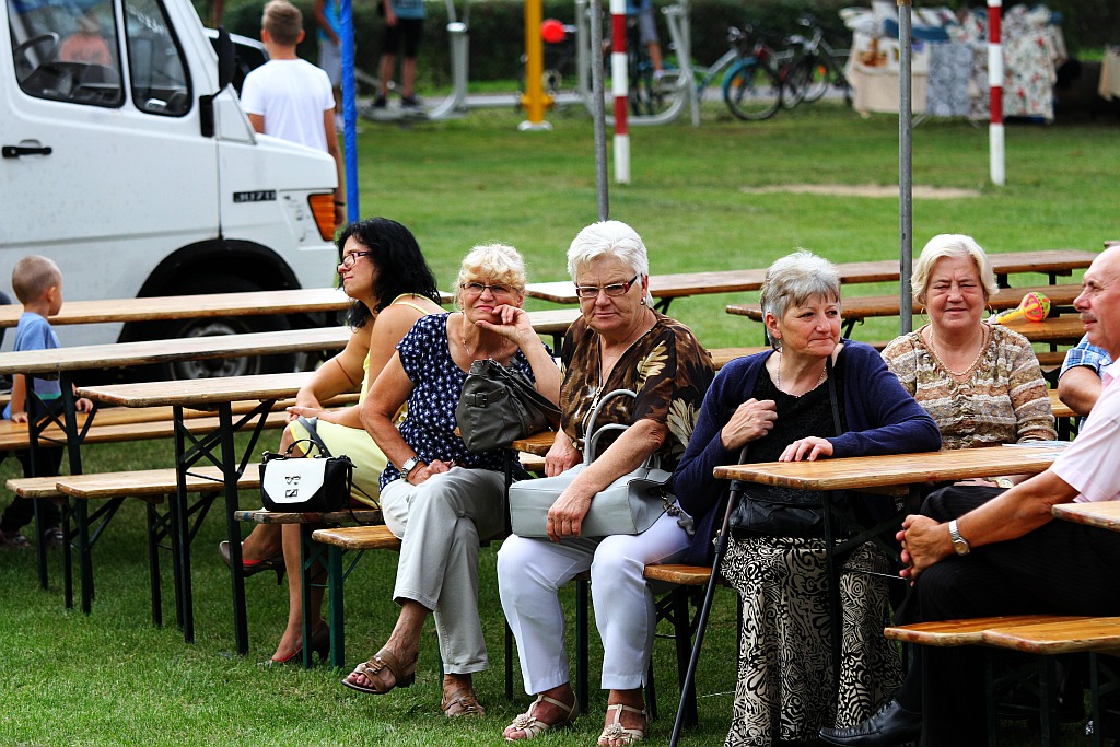 Rzucali bronami podczas festynu w Nowej Wsi Legnickiej