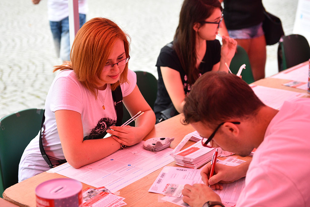 Fundacja DKMS i „Skorupiaki” szukają dawcy szpiku dla Konrada