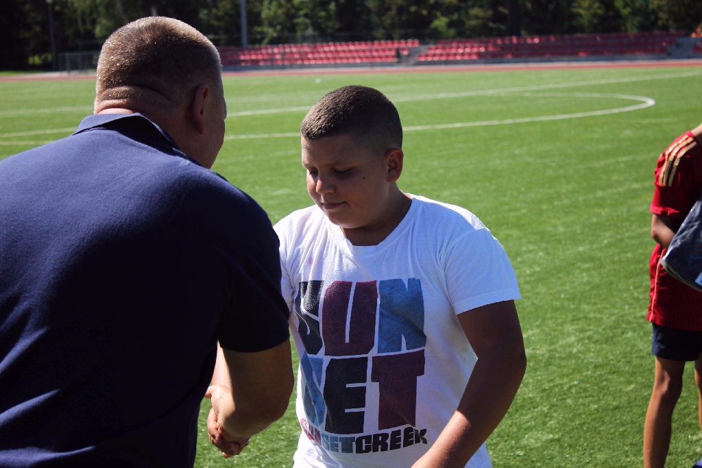 Triumf Młodych Wilków w Wakacyjnej Przygodzie z Piłką