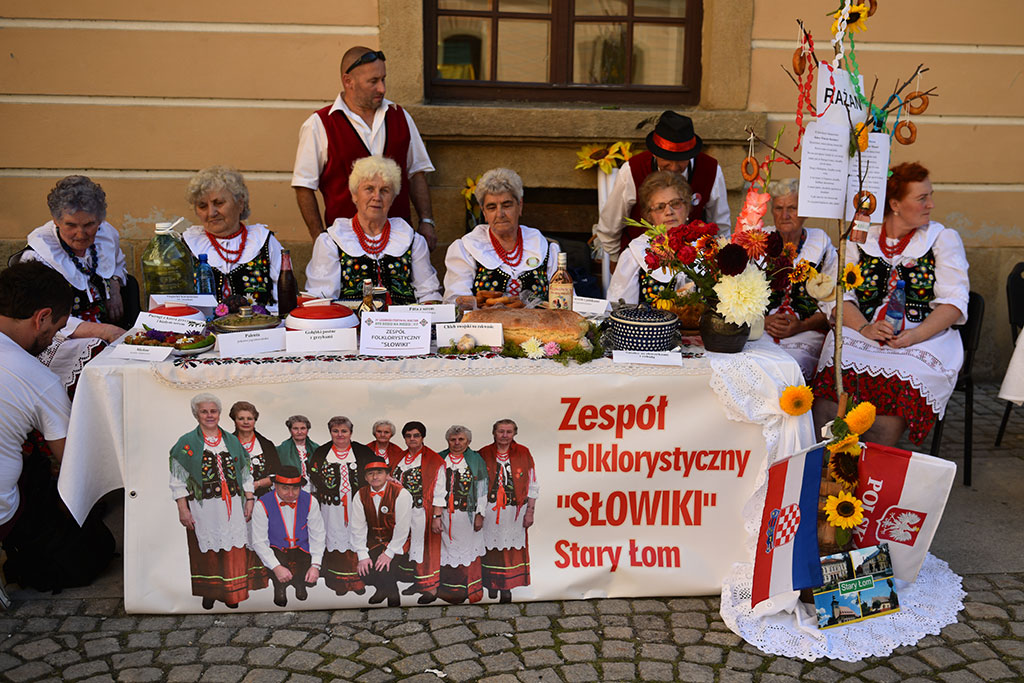 Poznawali swoich sąsiadów zza miedzi(- y). Festiwal Kultur