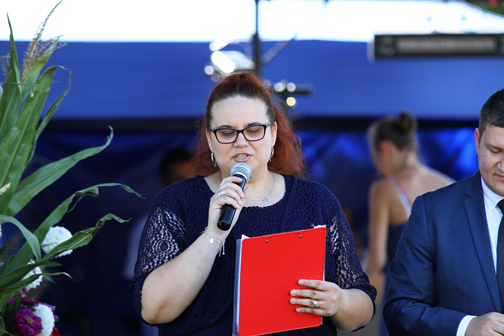 Mieszkańcy gminy Ruja bawią sie na dożynkach w Tyńcu