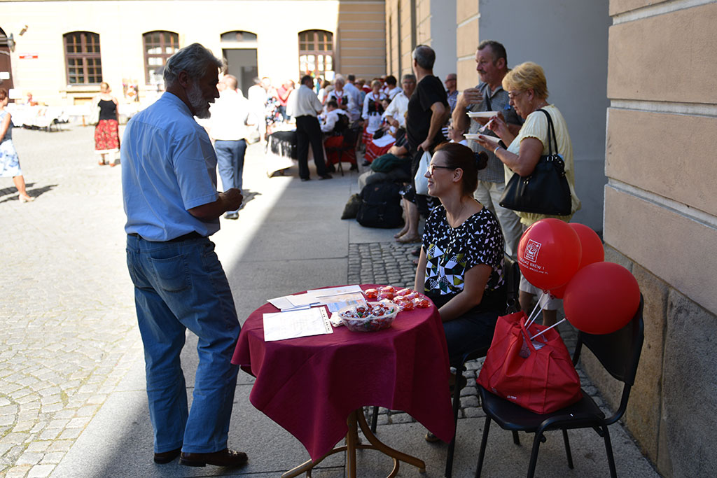 Poznawali swoich sąsiadów zza miedzi(- y). Festiwal Kultur