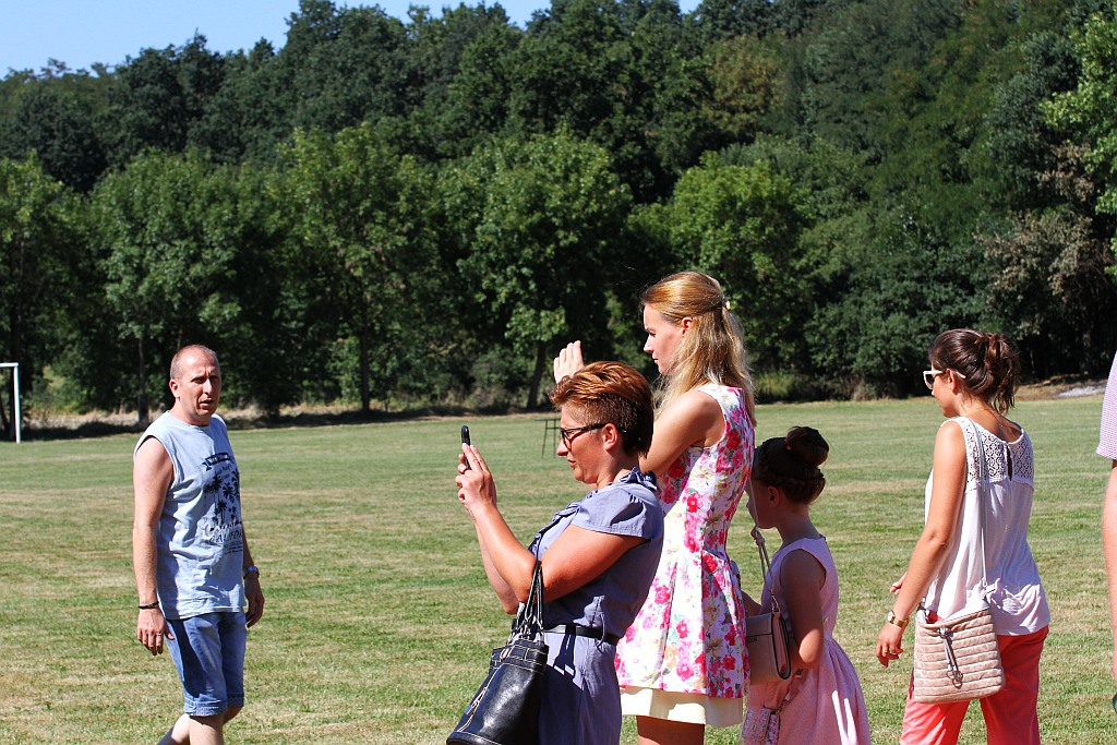 Mieszkańcy gminy Ruja bawią sie na dożynkach w Tyńcu