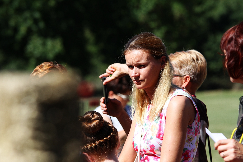 Mieszkańcy gminy Ruja bawią sie na dożynkach w Tyńcu
