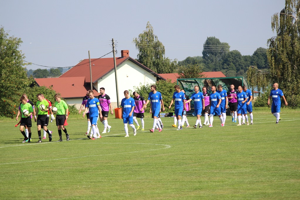 Niski lot Mewy. Ikar Miłogostowice rozgromił Kunice