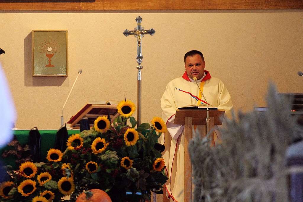 Mieszkańcy gminy Miłkowice celebrują święto doroczne plonów