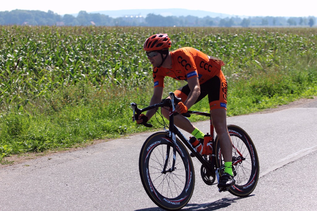 Po szosach wokół Krotoszyc ścigał się kolarski peleton