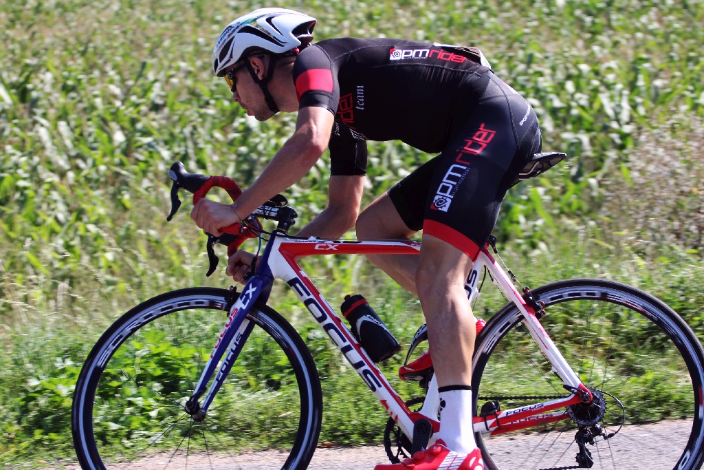Po szosach wokół Krotoszyc ścigał się kolarski peleton