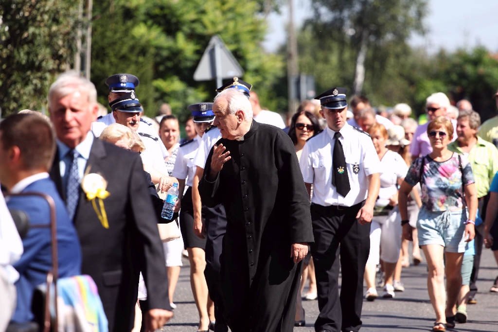 Mieszkańcy gminy Miłkowice celebrują święto doroczne plonów