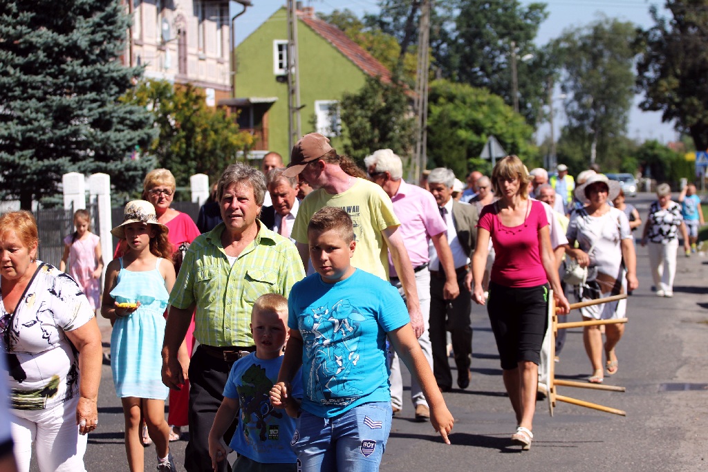 Mieszkańcy gminy Miłkowice celebrują święto doroczne plonów
