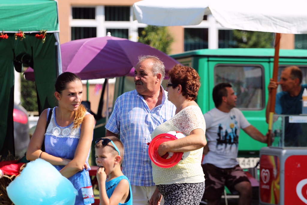 Mieszkańcy gminy Miłkowice celebrują święto doroczne plonów