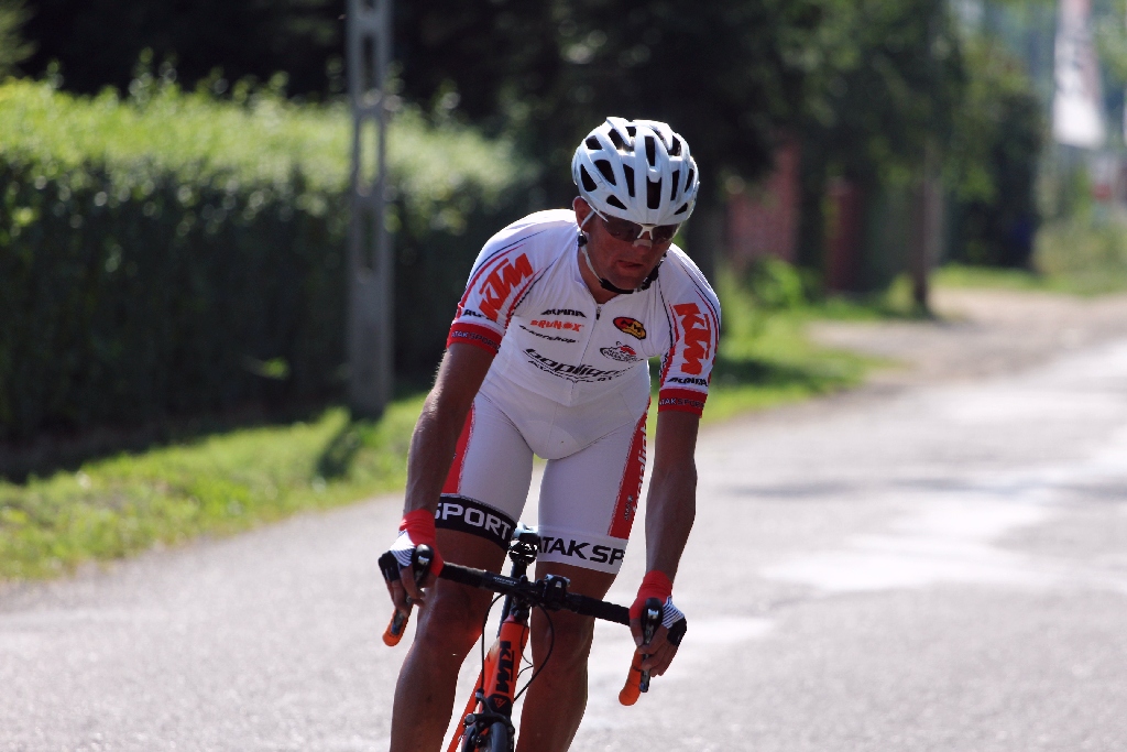 Po szosach wokół Krotoszyc ścigał się kolarski peleton