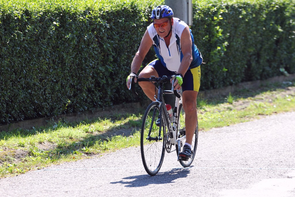 Po szosach wokół Krotoszyc ścigał się kolarski peleton