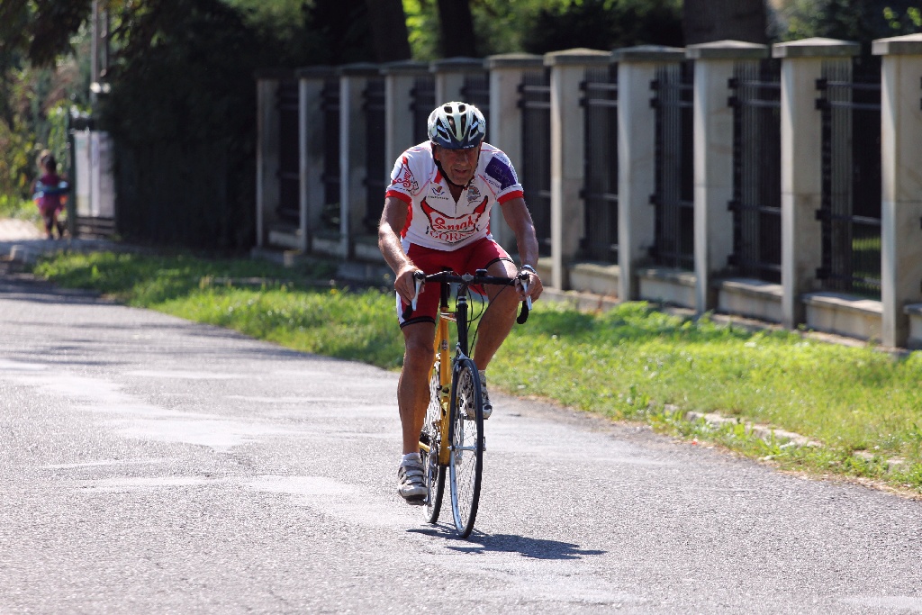 Po szosach wokół Krotoszyc ścigał się kolarski peleton