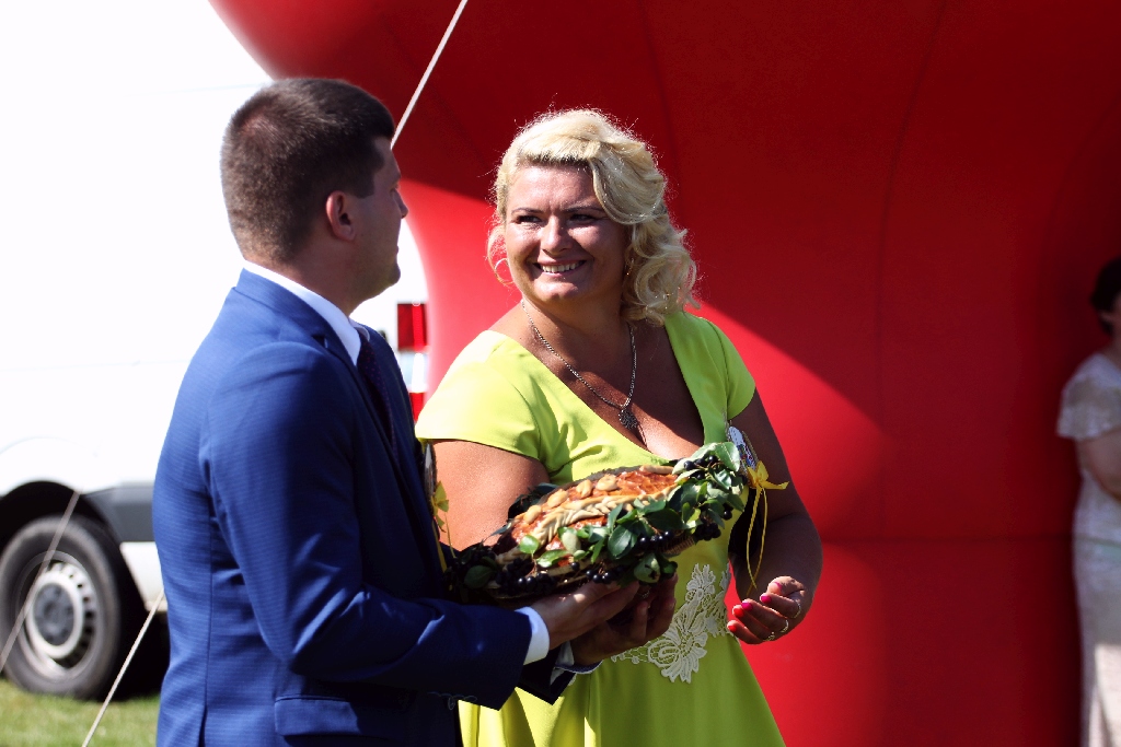 Mieszkańcy gminy Miłkowice celebrują święto doroczne plonów