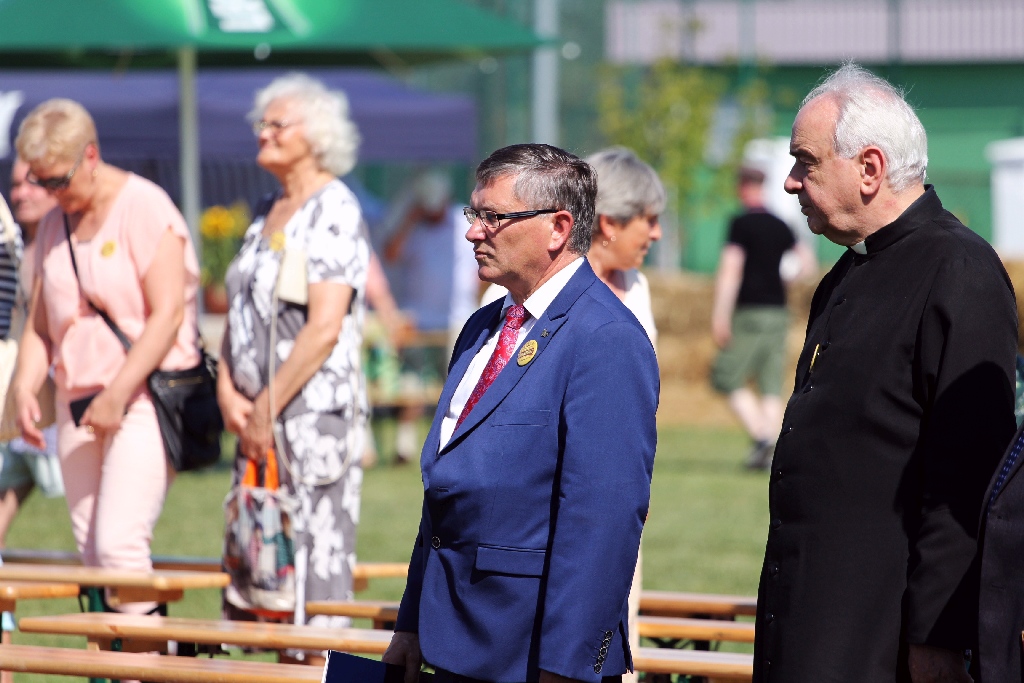 Mieszkańcy gminy Miłkowice celebrują święto doroczne plonów