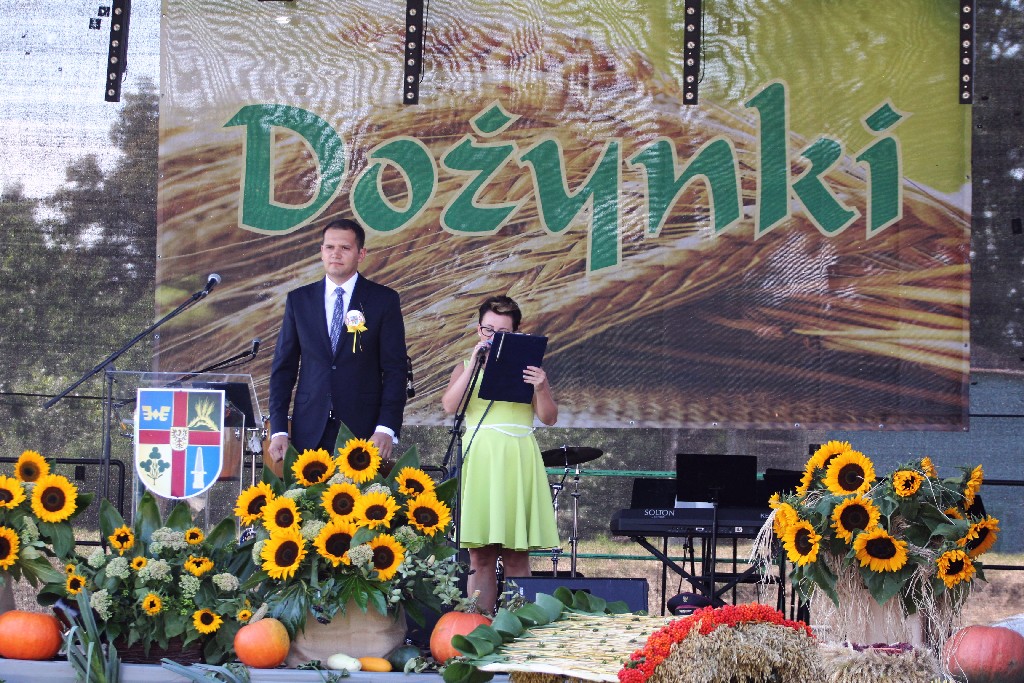 Mieszkańcy gminy Miłkowice celebrują święto doroczne plonów