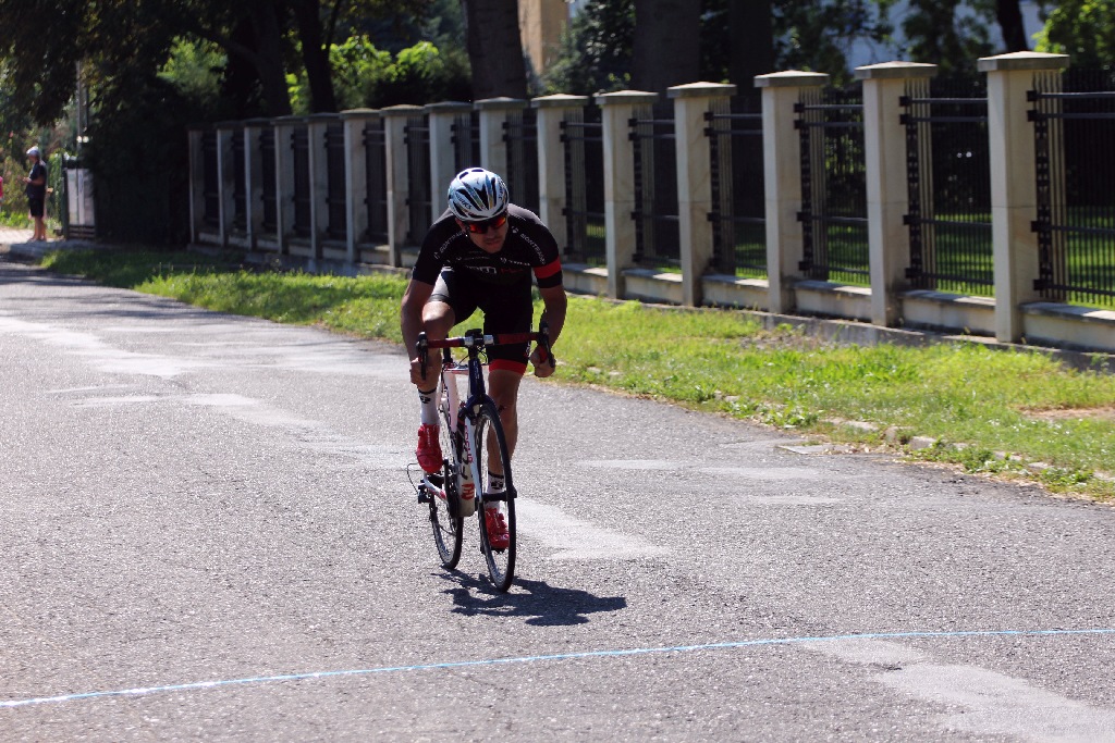 Po szosach wokół Krotoszyc ścigał się kolarski peleton