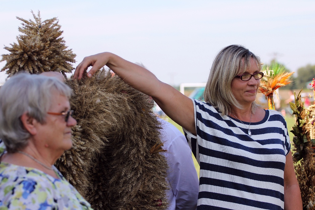 Mieszkańcy gminy Miłkowice celebrują święto doroczne plonów