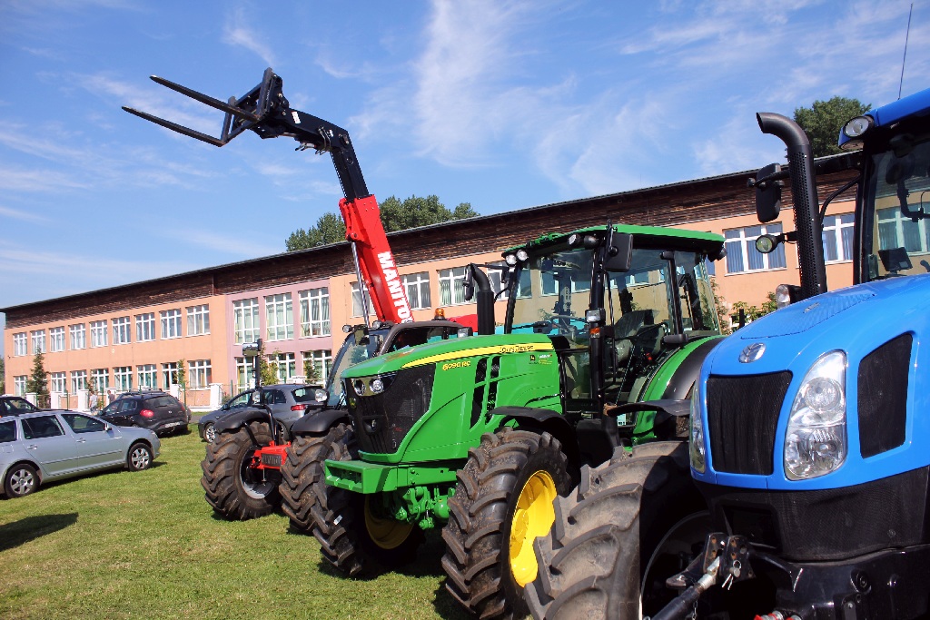Mieszkańcy gminy Miłkowice celebrują święto doroczne plonów