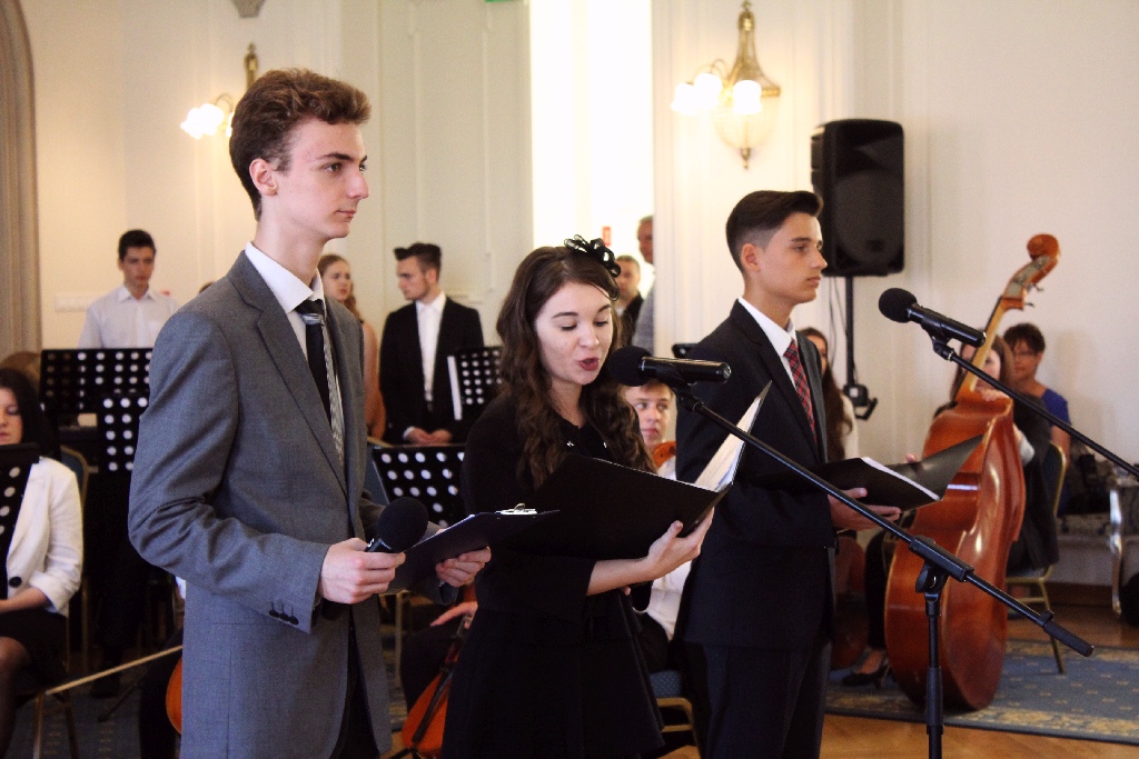 Rok szkolny w Legnicy oficjalnie i uroczyście zainaugurowany