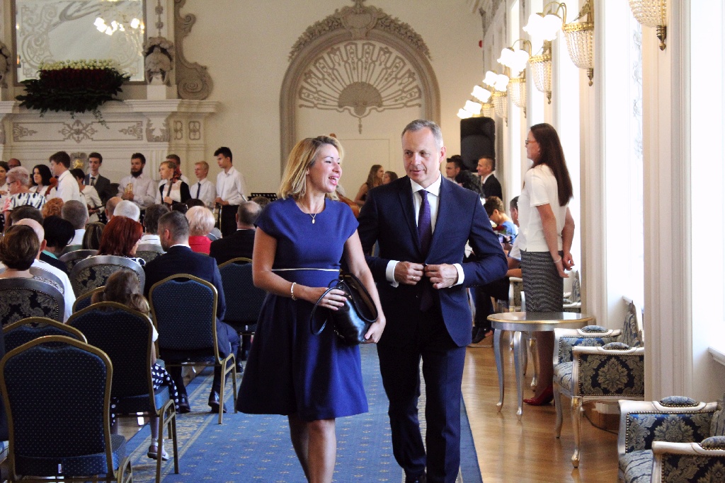 Rok szkolny w Legnicy oficjalnie i uroczyście zainaugurowany