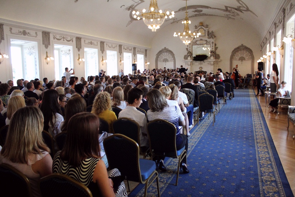 Rok szkolny w Legnicy oficjalnie i uroczyście zainaugurowany