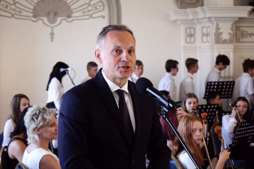 Rok szkolny w Legnicy oficjalnie i uroczyście zainaugurowany